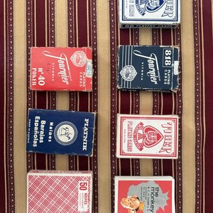Lote anterior: Lote de 7 Barajas de Cartas: Fournier, Piatnik, Española y Temática