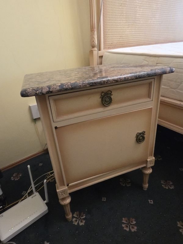 Item 923077 - Image 0