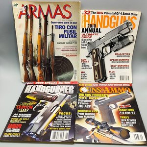Lote de 4 Revistas Especializadas: Armas, Handguns y Guns & Ammo - imagen 1