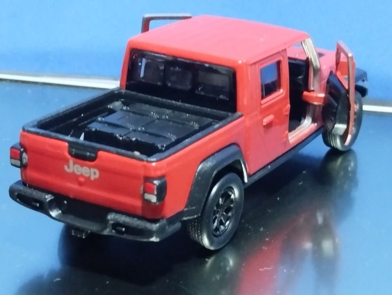 Item 889733 - Image 1