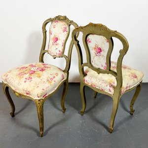 Par de Sillas Estilo Luis XV Madera Laqueada Tapizado Floral - imagen 4