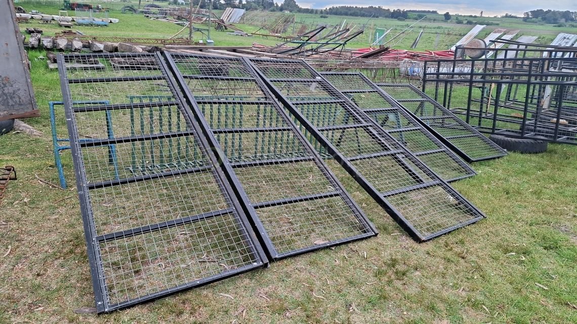 Paneles Metálicos de Malla para Cercado o Construcción