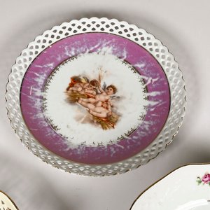 Tres Centros de Porcelana Bavaria con Decoración de Querubines - imagen 3