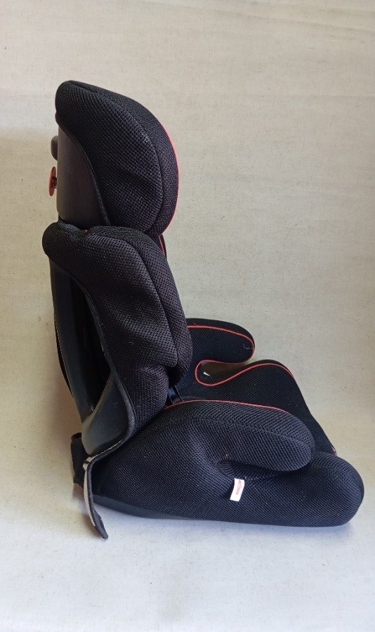 Silla para auto de alta calidad con armrest y respaldo - imagen 3