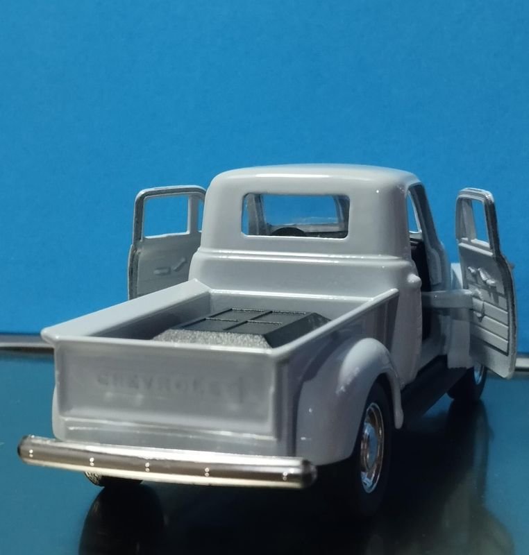 Item 902025 - Image 1