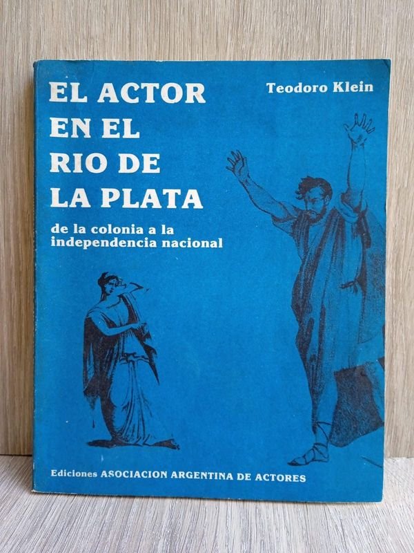 Lote siguiente: Libro de Historia del Actor en el Rio de la Plata