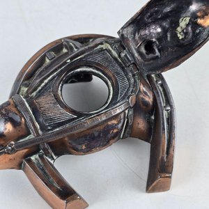 Tintero de Bronce con Diseño de Herradura y Cabeza de Caballo - imagen 3