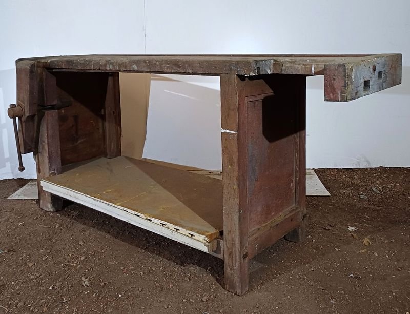 Bancos de carpintero en madera, en mal estado - imagen 3