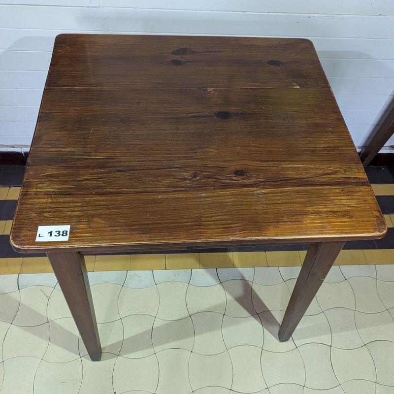 Mesa auxiliar de madera en buen estado - imagen 2