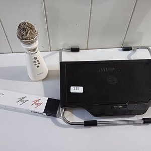 Micrófono Moxom, Base Refrigeradora para Notebook y Soporte - imagen 7