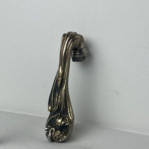 Llamador de Puerta de Bronce Macizo Repujado - imagen 5