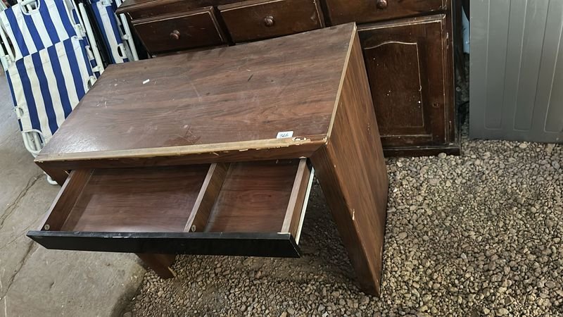 Escritorio con cajón de madera - imagen 2