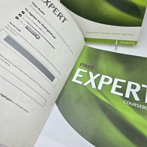 Libros First Expert: Coursebook y Student's Resource con CD Audio - imagen 3