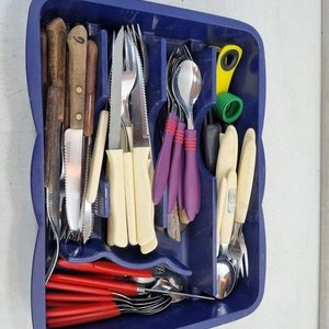 Set de Cubiertos Variados con Bandeja Organizadora Azul - imagen 2