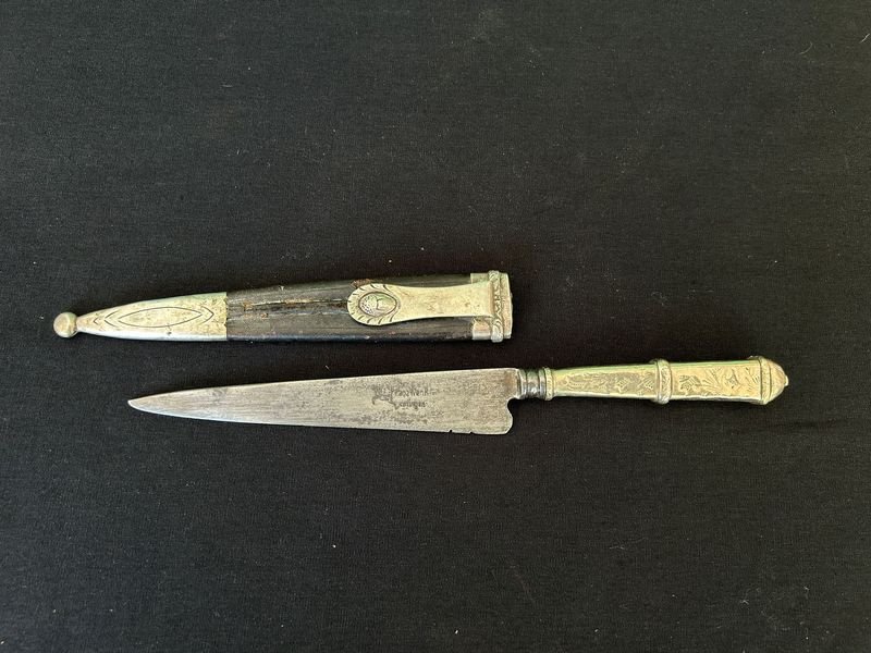 Cuchillo Franz Wenk de los primeros plateria picada de plata muy vieja