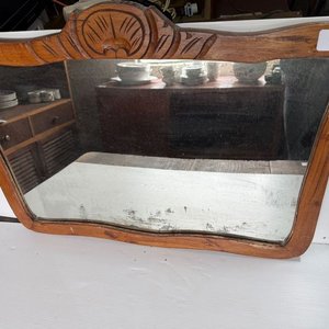 Lote anterior: Espejo Estilo Provenzal con Marco de Madera Tallada