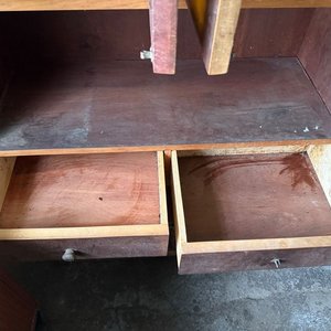 Aparador de Madera con Puertas y Cajones - imagen 4