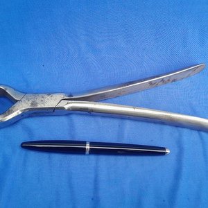 Pinza de Herrador "Muttoni Hnos S.A." - imagen 2