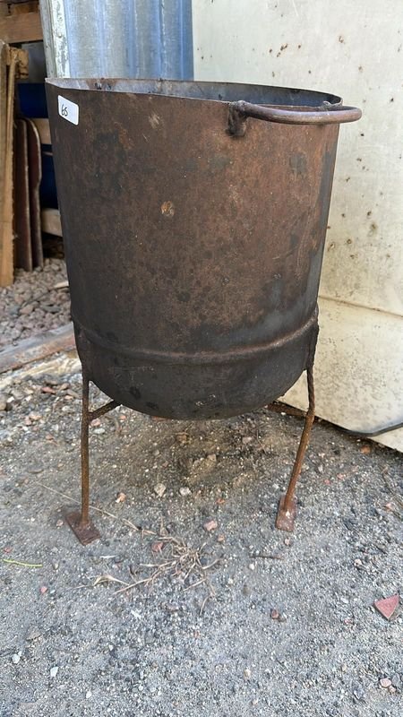 Olla de Hierro con Plancha y Pata - imagen 3