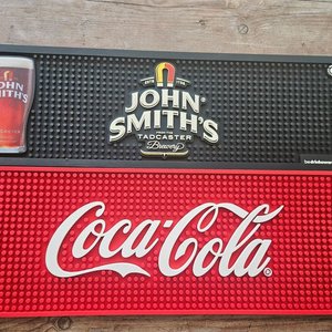 Dos Salvamanteles de Goma para Vasos: John Smith's y Coca-Cola - imagen 2