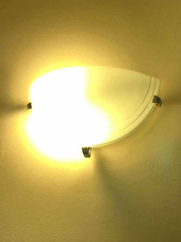 Item 878842 - Image 1