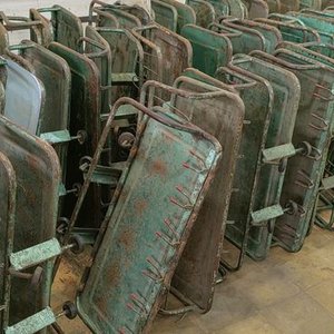 Línea de Trabajo para Fabricación de Calzado con Carritos y Estanterías - imagen 12