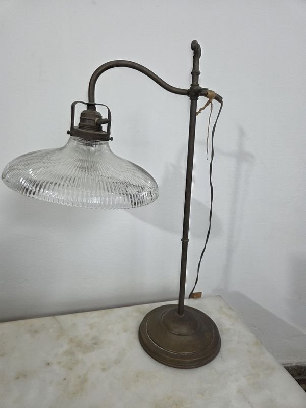 Lámpara de mesa en bronce regulable con tulipa - imagen 3