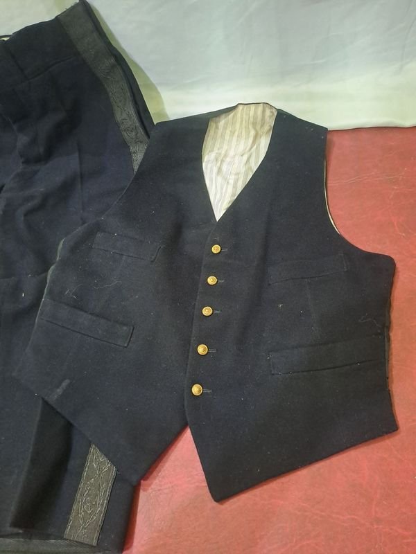 Pantalones y chaleco de gala de la Armada Argentina - imagen 2