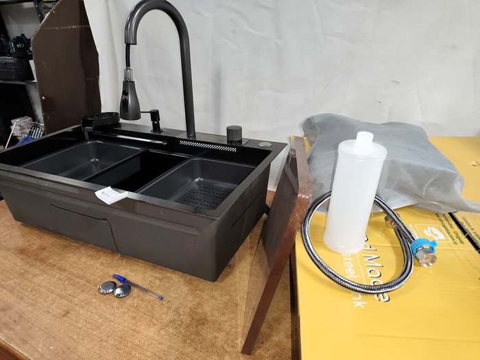 Pileta de Cocina Multifunción con Cascada y Lavavasos - imagen 4
