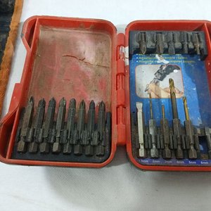 Lote anterior: Estuche con Mechas y Puntas para Madera Usadas