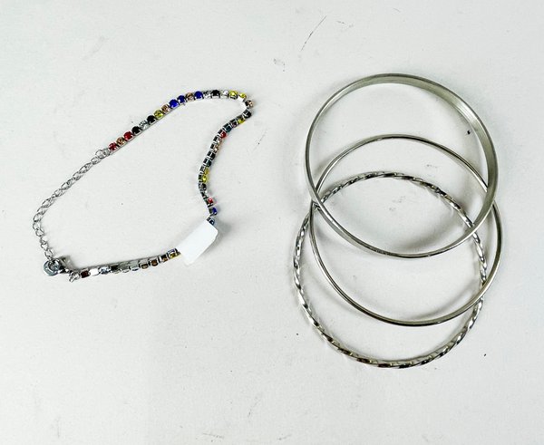 Lote anterior: Pulseras de plata y accesorios