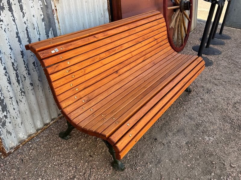 Item 877672 - Image 0