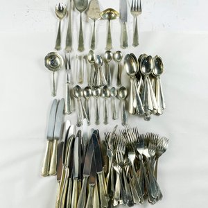 Conjunto de Cubiertos y Utensilios de Servir en Alpaca - imagen 2