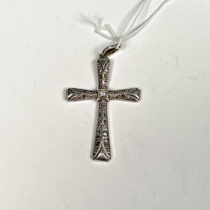 Cruz de Plata con Piedra Central - imagen 2