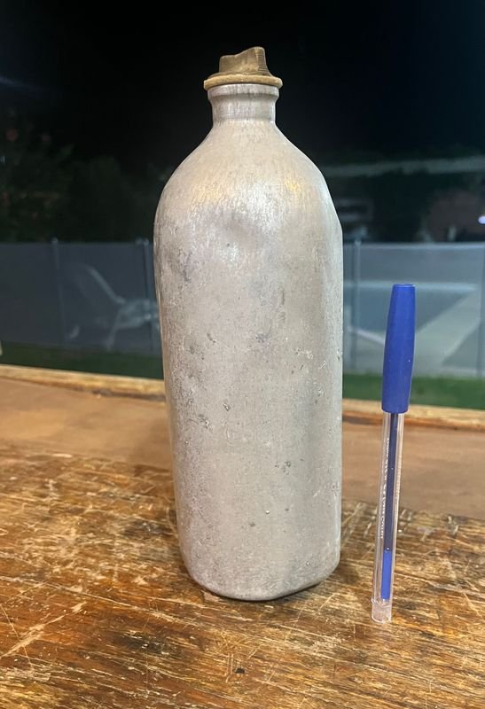 Porrón de aluminio tradicional español - imagen 4