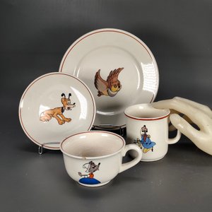 Juego de Loza Alemana Infantil con Personajes: Taza, Plato y Cuenco - imagen 4