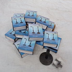 Lote anterior: Dieciocho soportes regulables para celular.