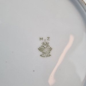 Juego de 10 Platos Hondos Loza Austriaca M.Z. Austria Diseño Floral Bordes Oro - imagen 4
