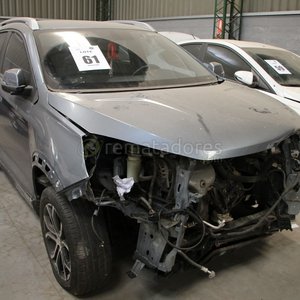 Lote anterior: Camioneta Chery Gris con Daños Frontales y Traseros