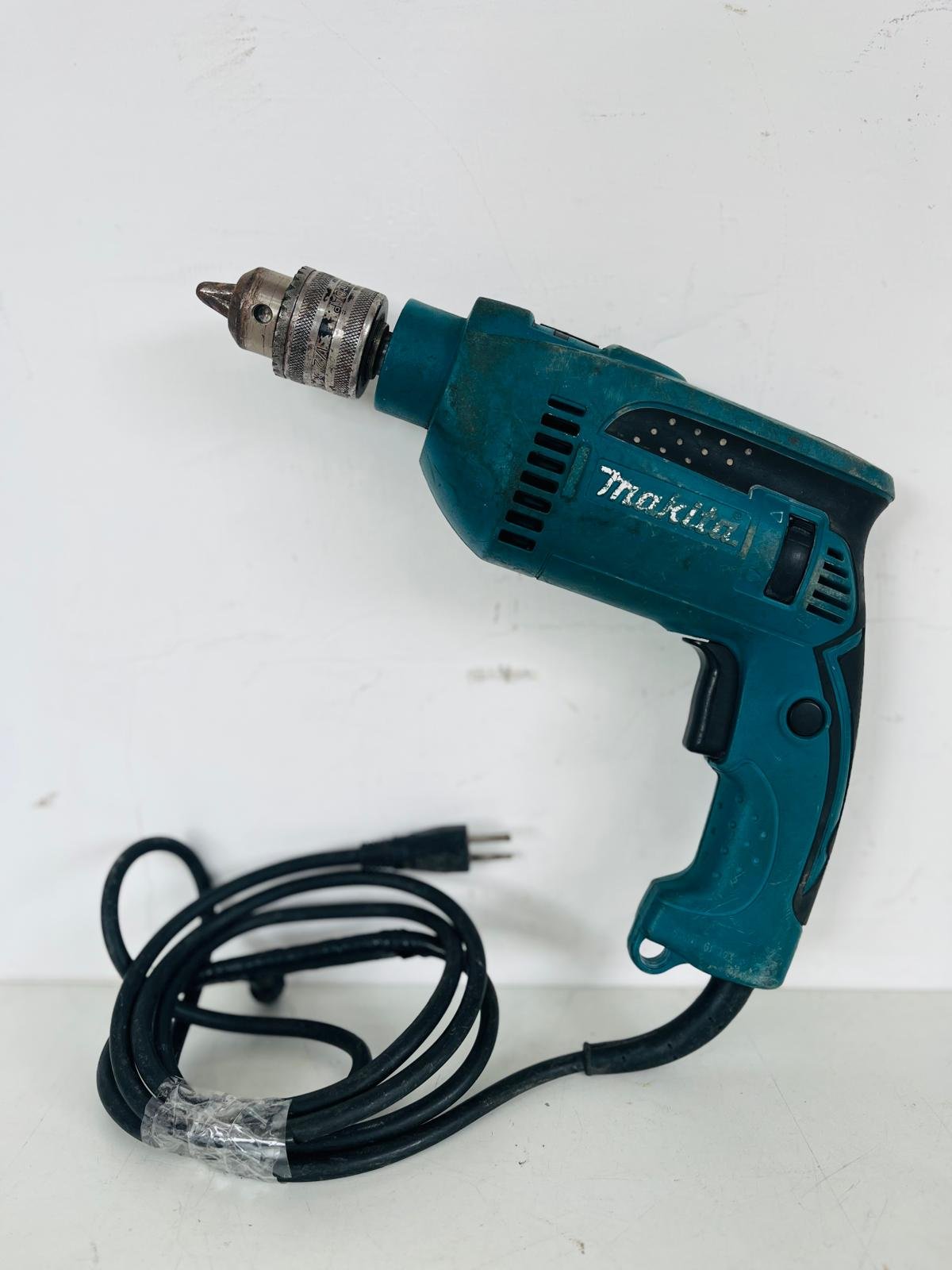 Taladro Makita HP1640 Eléctrico