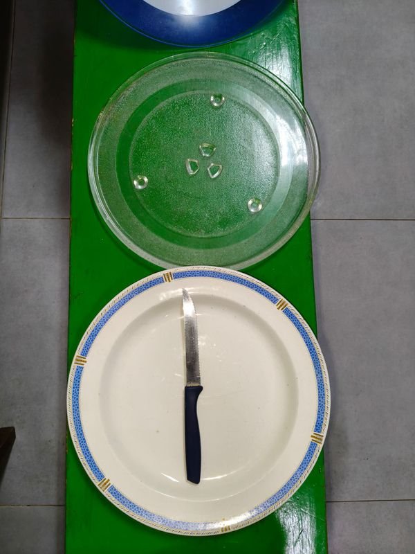 Plato de Cerámica con Borde Azul y Plato Giratorio de Microondas