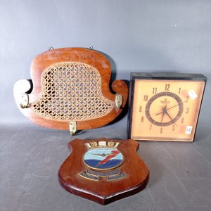 Reloj Ferreti, Escudo Armada Uruguaya y Perchero de Madera - imagen 1