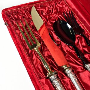 Estuche con 4 Cubiertos de Servir de Plata 800 con Cabos Decorados - imagen 4