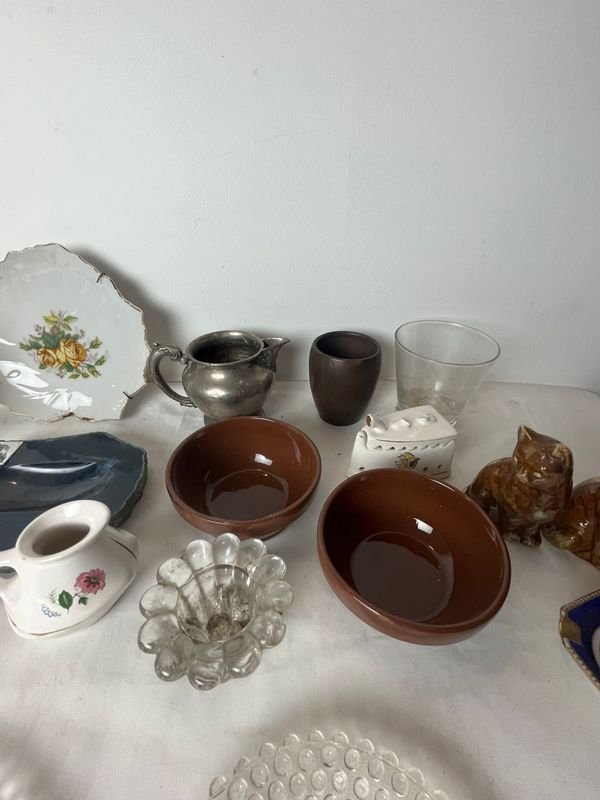 Colección de artículos decorativos en cerámica y vidrio - imagen 9