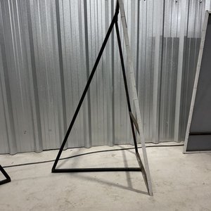 Estructuras Metálicas Porta Cartel con Base de Pie - imagen 5