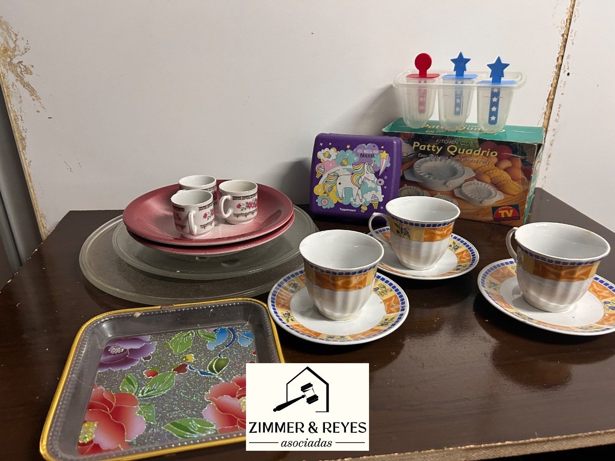 Juego de Tazas de Café con Platos y Bandeja Decorativa