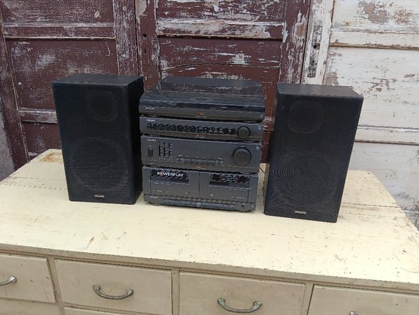 Equipo de música Philips en mal estado - imagen 1