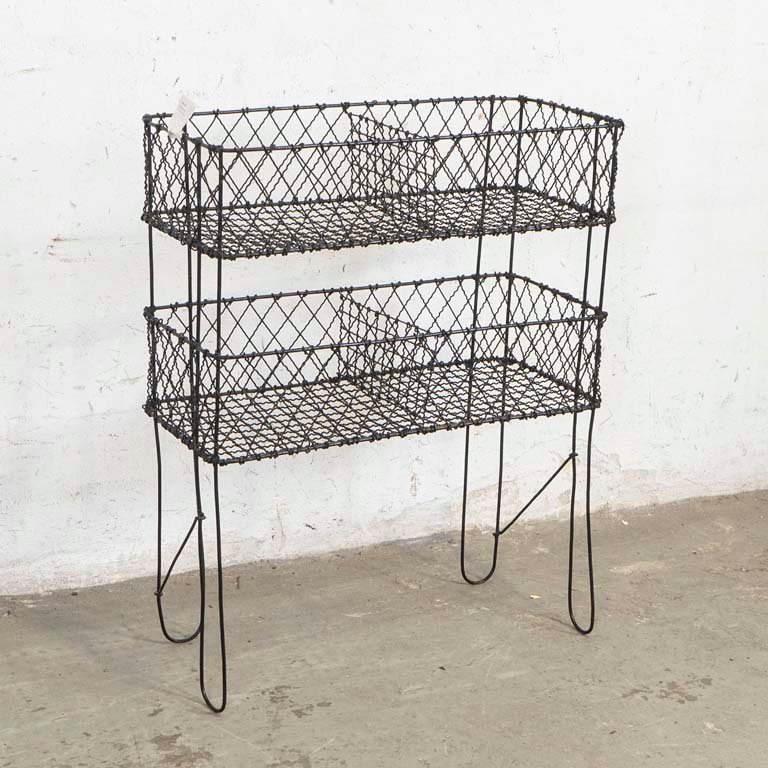 Frutero de Alambre con Dos Estantes - 60x25x75 cm