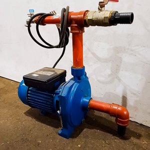 Bomba de Agua Eléctrica Ebara 1 HP - imagen 3