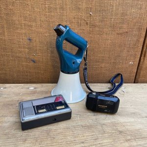 Lote anterior: MEGAFONO , GRABADORA, CAMARA DE FOTOS Y DISCMAN COMO NUEV